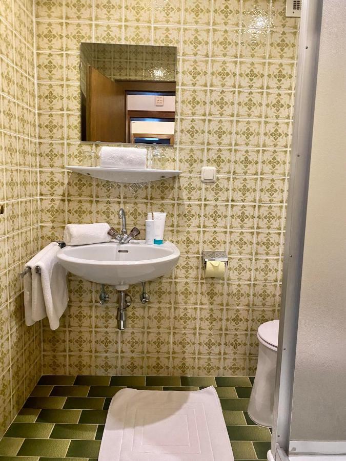 2 Apartment *